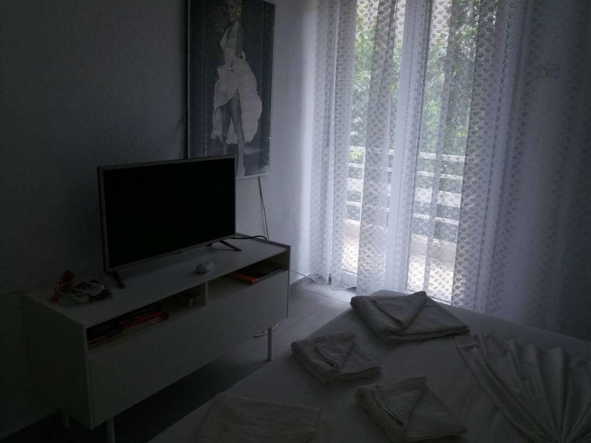 Mario'S Apartment ネオス・マルマラス エクステリア 写真